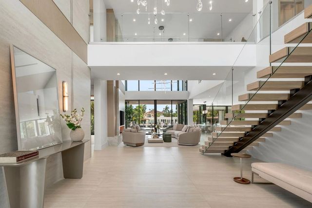 4 of 54 - 2400 Barcelona Drive, Fort Lauderdale, FL