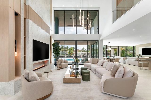 5 of 54 - 2400 Barcelona Drive, Fort Lauderdale, FL