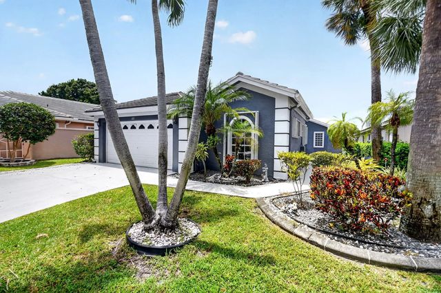 2 of 69 - 107 Harbor Lake Circle, Greenacres, FL