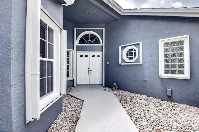 4 of 69 - 107 Harbor Lake Circle, Greenacres, FL