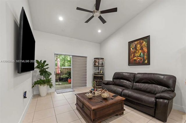 2 of 16 - 3220 Ne 11th Drive, Homestead, FL