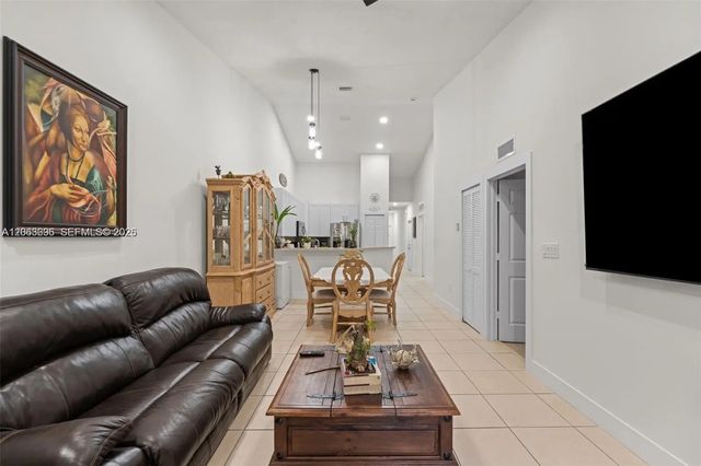 3 of 16 - 3220 Ne 11th Drive, Homestead, FL
