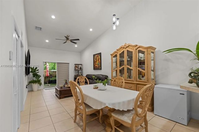 4 of 16 - 3220 Ne 11th Drive, Homestead, FL