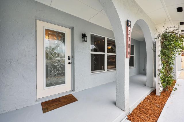 2 of 34 - 2306 Ne 19th Court, Jensen Beach, FL