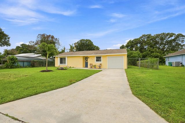 2 of 20 - 1355 23rd Place Sw, Vero Beach, FL