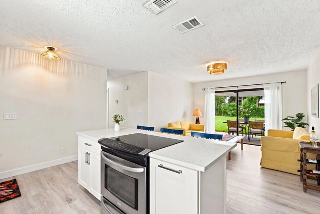 5 of 20 - 1355 23rd Place Sw, Vero Beach, FL