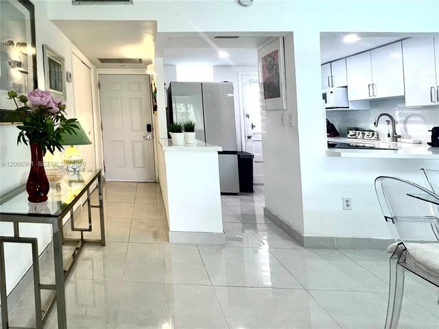 3 of 60 - 3030 Marcos Drive #t104, Aventura, FL