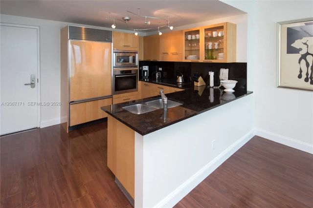 5 of 55 - 6799 Collins Avenue #1103, Miami Beach, FL