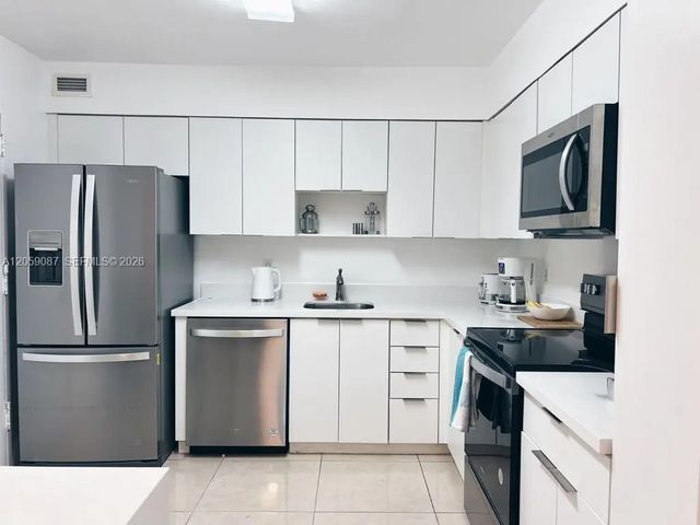 5161 Collins Avenue #1510, Miami Beach