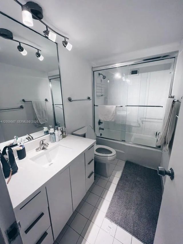 3 of 32 - 5161 Collins Avenue #1510, Miami Beach, FL