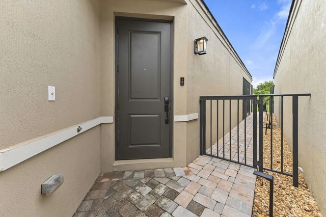 4 of 38 - 355 Nw 33rd Lane, Pompano Beach, FL