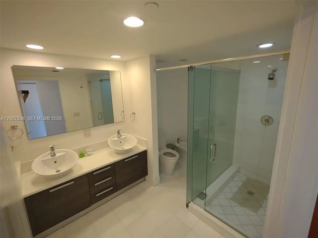 5 of 12 - 2950 Ne 188th Street #316, Aventura, FL