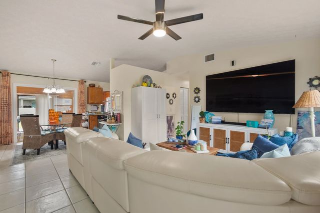 3 of 26 - 1842 Se Carvalho Street, Port St. Lucie, FL