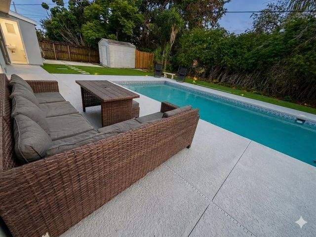 3 of 25 - 1194 Se Clifton Lane, Port St. Lucie, FL