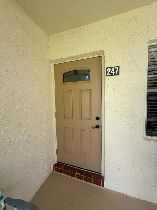 4 of 41 - 150 Lake Meryl Drive #247, West Palm Beach, FL