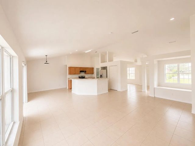 4 of 19 - 1061 Sw Coleman Avenue, Port St. Lucie, FL
