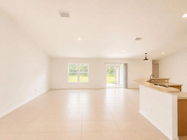 5 of 19 - 1061 Sw Coleman Avenue, Port St. Lucie, FL