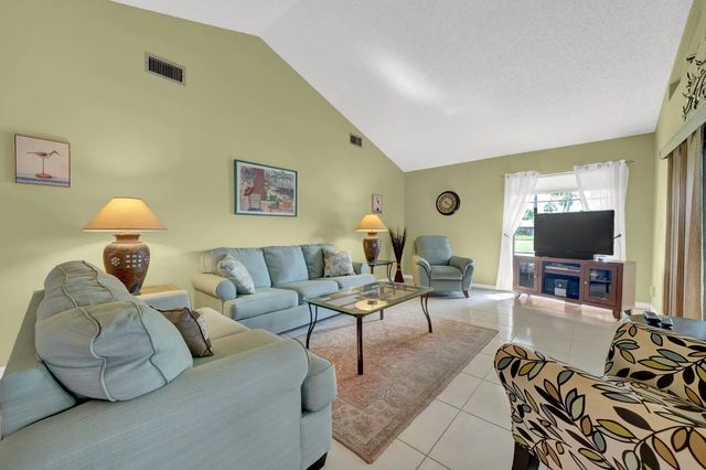 3 of 50 - 5569 Lakeview Mews Drive, Boynton Beach, FL