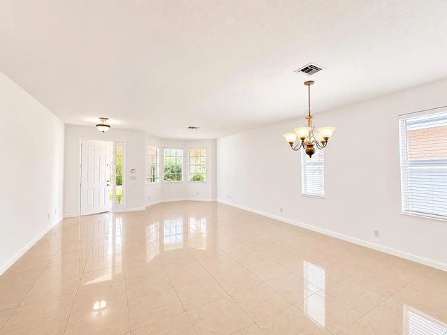 2 of 28 - 1804 Sw Jamesport Drive, Port St. Lucie, FL
