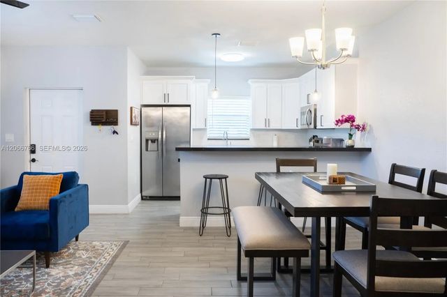 3 of 26 - 837 Nw 14th Way, Fort Lauderdale, FL