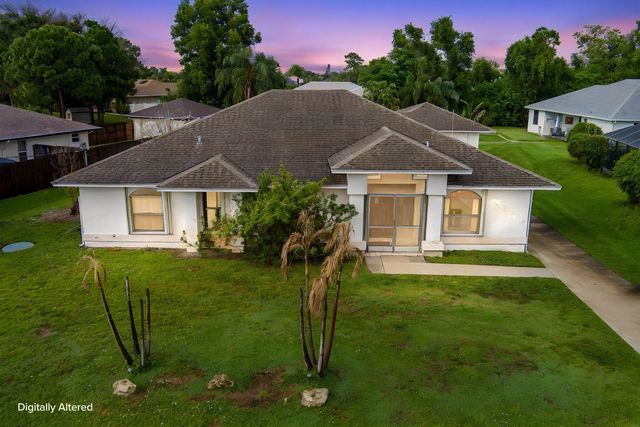 517 Se Felix Avenue, Port St. Lucie