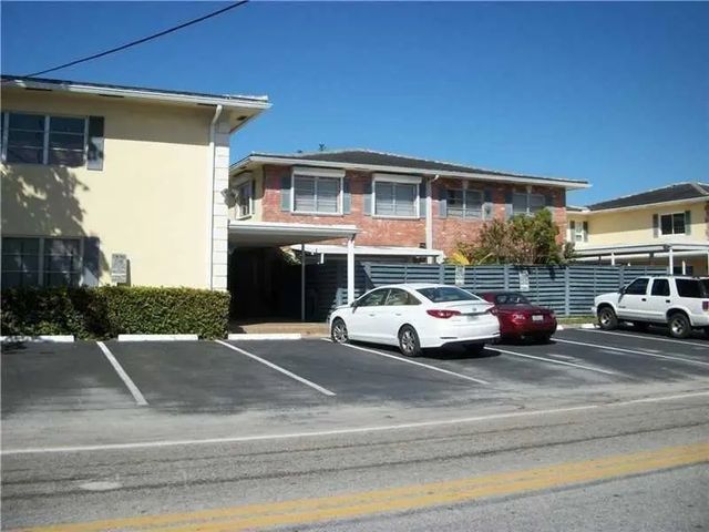 2 of 27 - 1501 Se 15th Street #3-4, Fort Lauderdale, FL