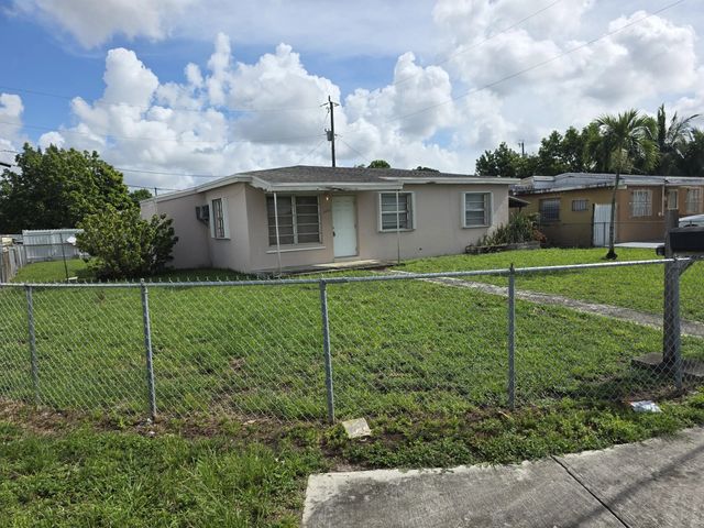 2 of 11 - 3555 Nw 95th Street, Miami, FL