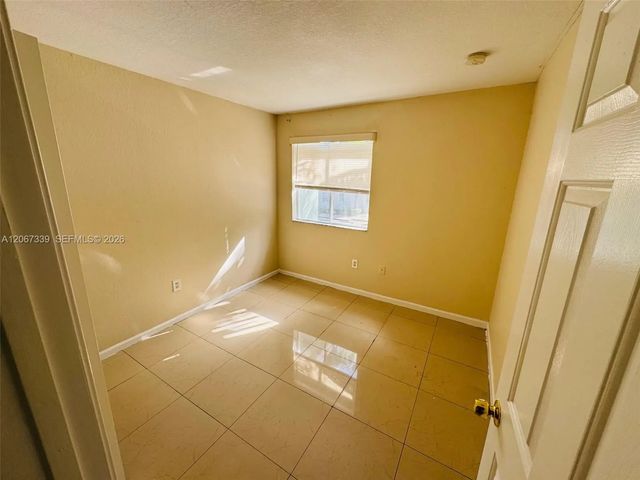 2 of 13 - 1601 Se 24th Court #221, Homestead, FL