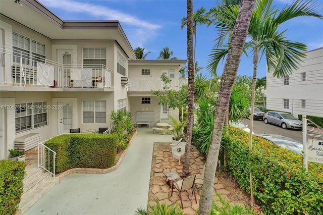 717 Espanola Way #205, Miami Beach