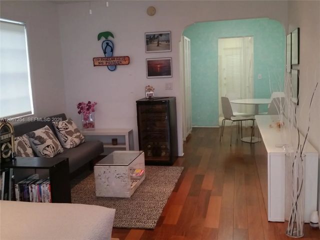 3 of 16 - 717 Espanola Way #205, Miami Beach, FL