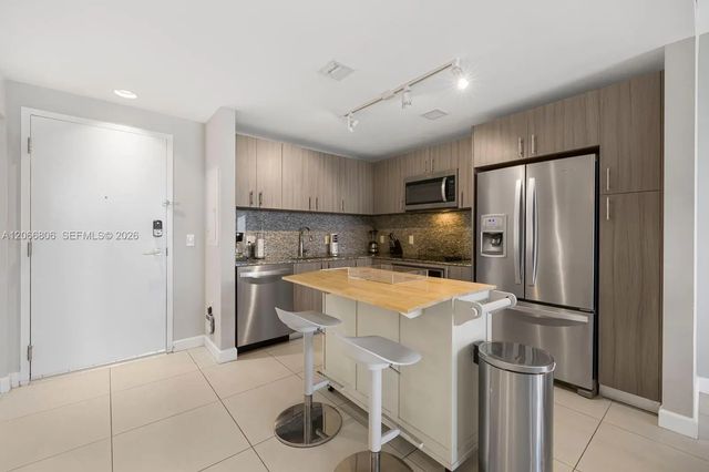 4 of 35 - 5350 Nw 84th Avenue #1614, Doral, FL