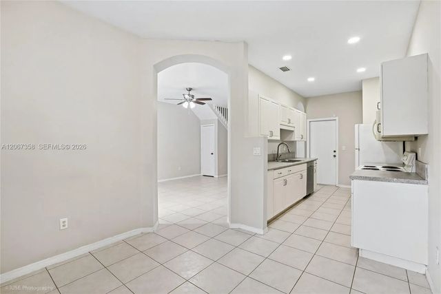 5 of 15 - 112 Wakulla Springs Way, Royal Palm Beach, FL