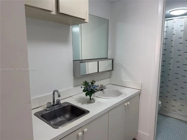 2 of 10 - 6980 Nw 186th Street #3-423a, Hialeah, FL