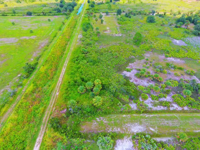 21591 Nw 282nd Street, Okeechobee