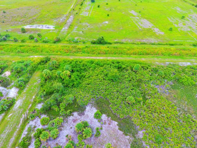 3 of 5 - 21591 Nw 282nd Street, Okeechobee, FL