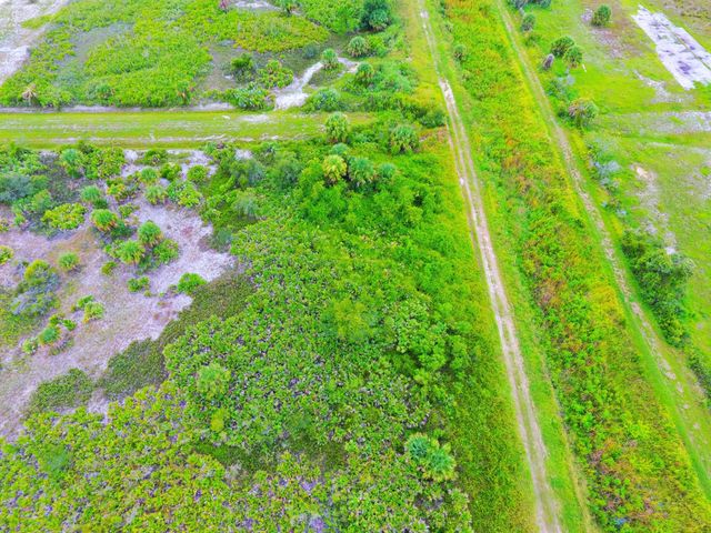 4 of 5 - 21591 Nw 282nd Street, Okeechobee, FL