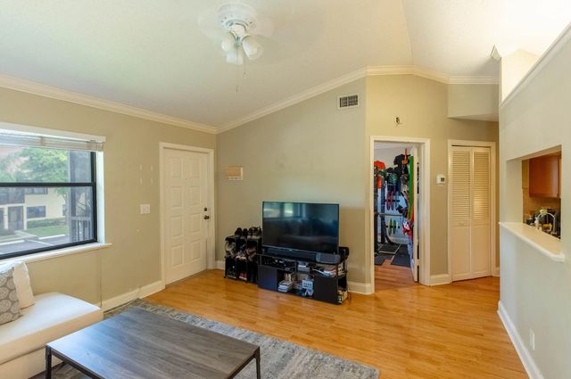 3 of 20 - 4703 Lucerne Lakes Boulevard E #204, Lake Worth, FL
