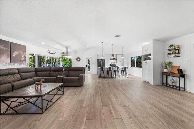 3 of 48 - 19601 Sw 187th Avenue, Miami, FL
