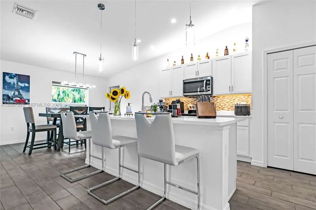 5 of 39 - 1307 1307 Sw 13th Terrace, Cape Coral, FL