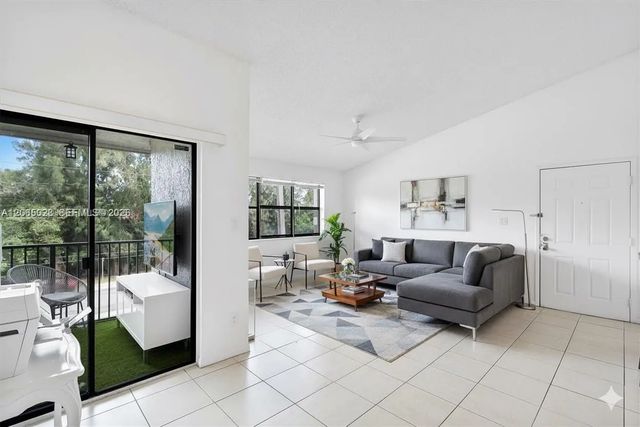 3 of 26 - 610 S Park Road #35-1, Hollywood, FL