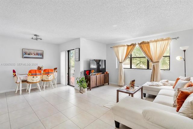 510 S Park Road #25-10, Hollywood