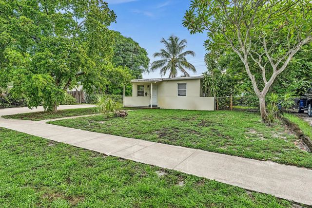 2 of 35 - 4936 Ne 14th Avenue, Pompano Beach, FL