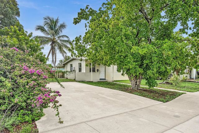 3 of 35 - 4936 Ne 14th Avenue, Pompano Beach, FL