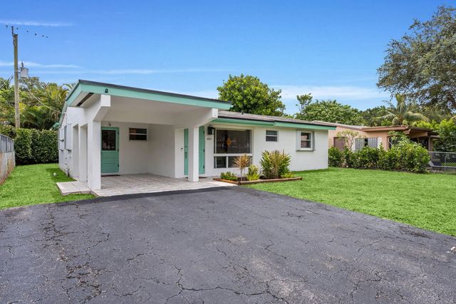 3 of 40 - 4987 Sw 25th Avenue, Dania Beach, FL