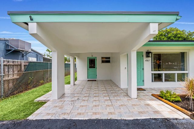 4 of 40 - 4987 Sw 25th Avenue, Dania Beach, FL