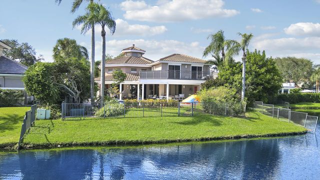 2 of 30 - 204 Chinook Lane, Jupiter, FL