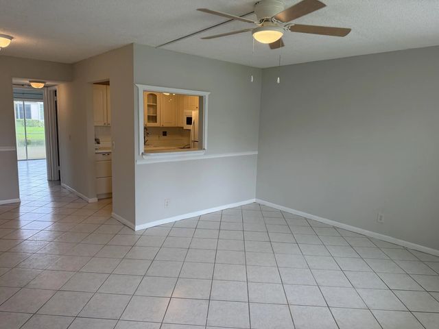 4 of 20 - 147 Cambridge G, West Palm Beach, FL