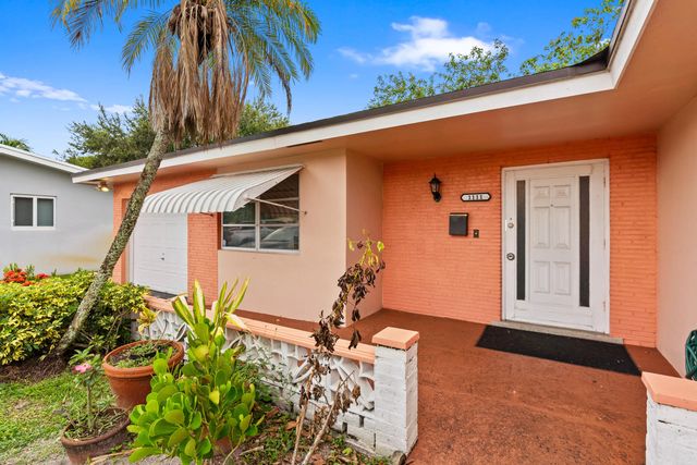 2 of 14 - 1111 Nw 85th Way, Pembroke Pines, FL
