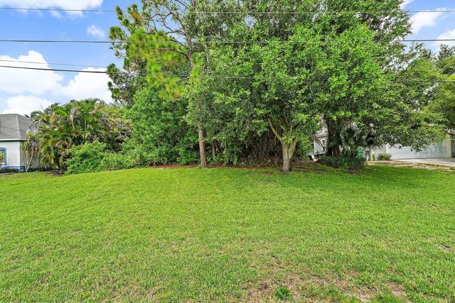 2 of 3 - 4132 Sw Belshaw Street, Port St. Lucie, FL