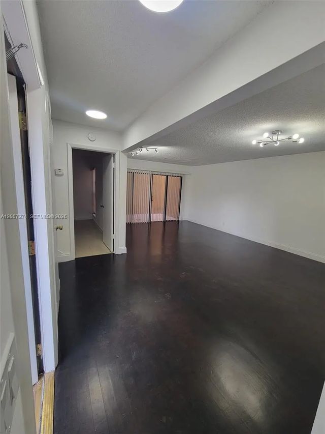 5 of 22 - 8075 Nw 71st Court, Tamarac, FL
